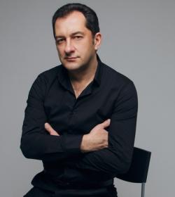 Игорь Аксюта